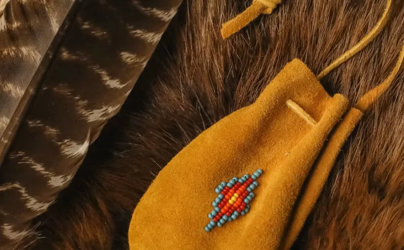 Workshop: Keepsake Pouches with Makatew